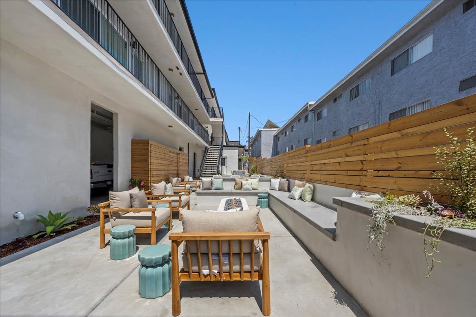 Hermosa Beach Apartment: 1803 Pacific Coast Highway