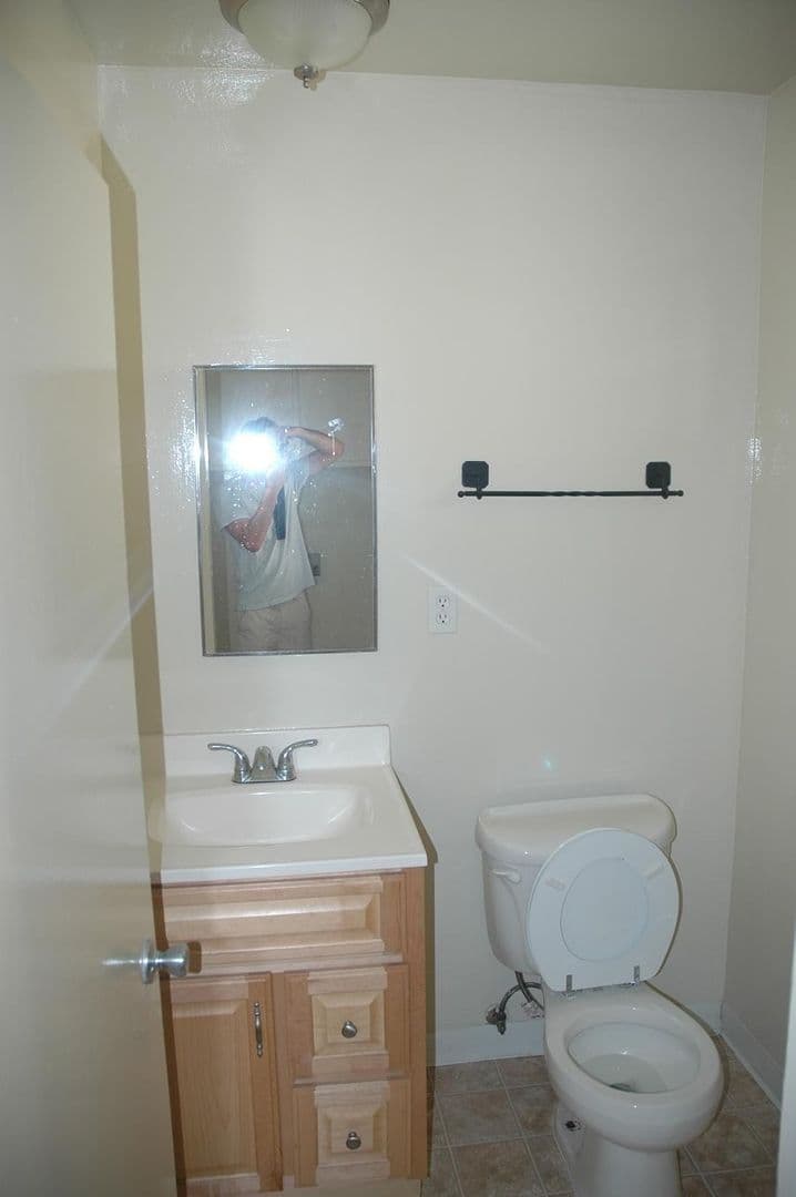 Torrance Apartment: 17450 Van Ness Ave