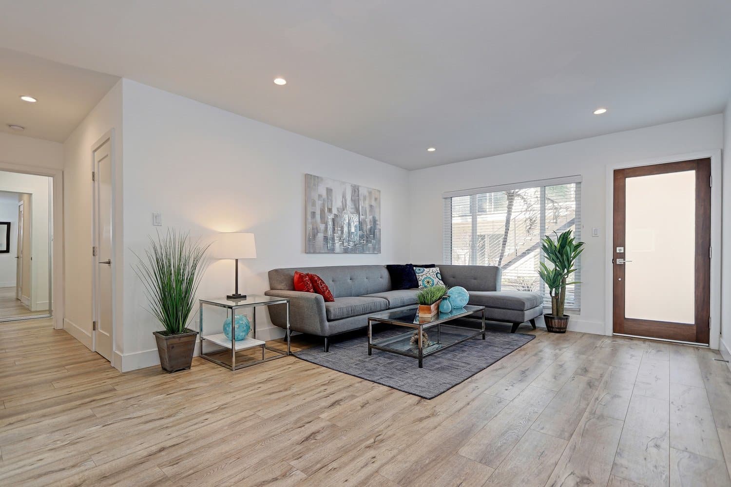 El Segundo Apartment: 716-717 Indiana Court