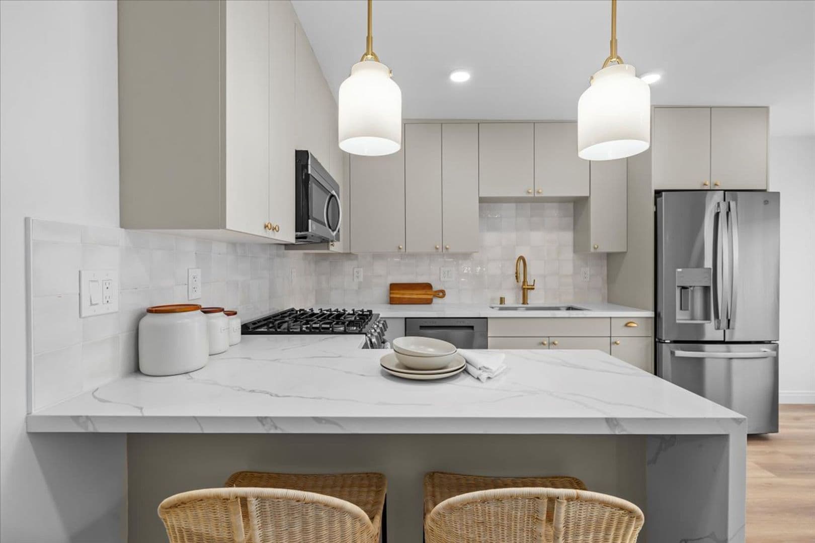Hermosa Beach Apartment: 1803 Pacific Coast Highway