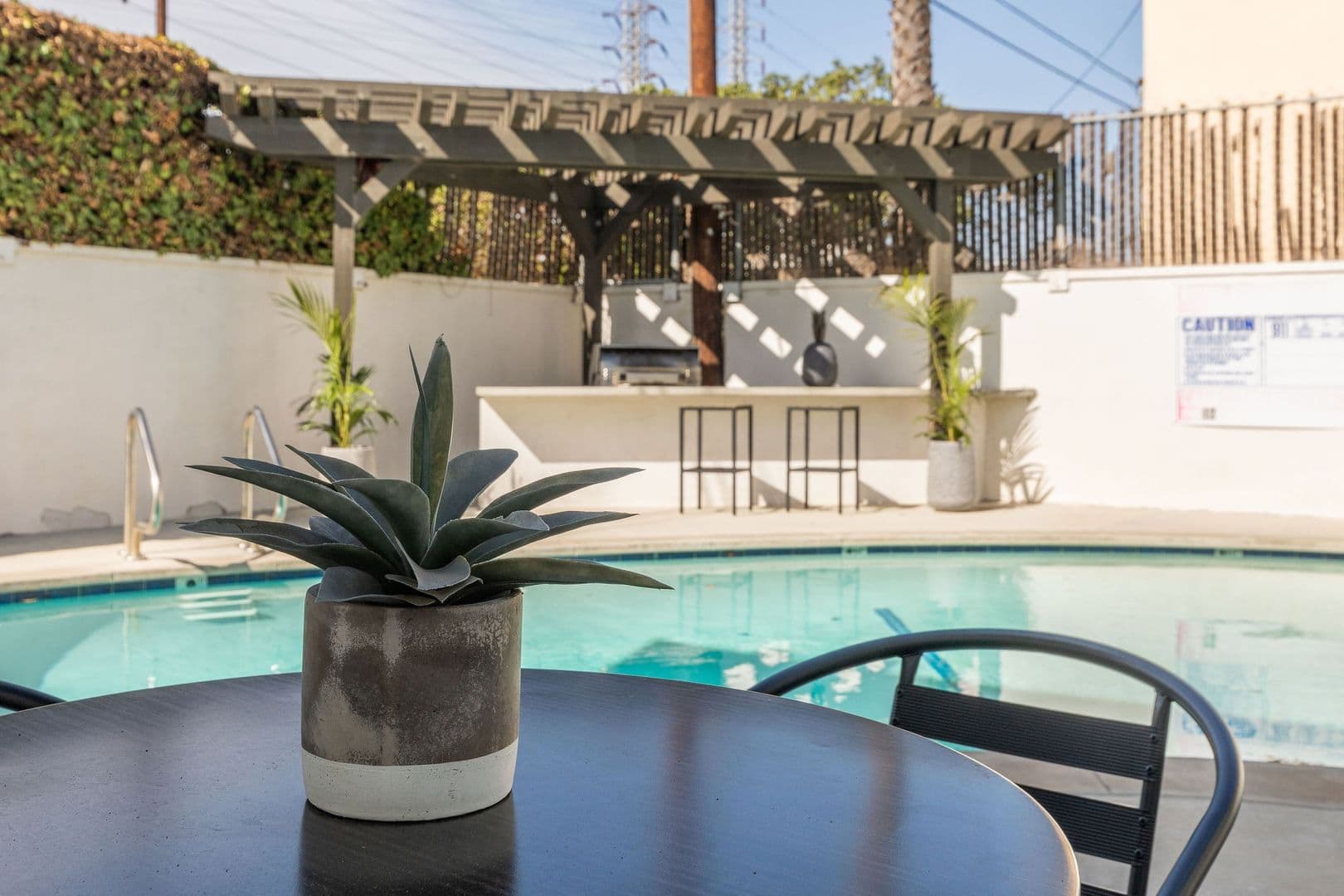 El Segundo Apartment: 716-717 Indiana Court