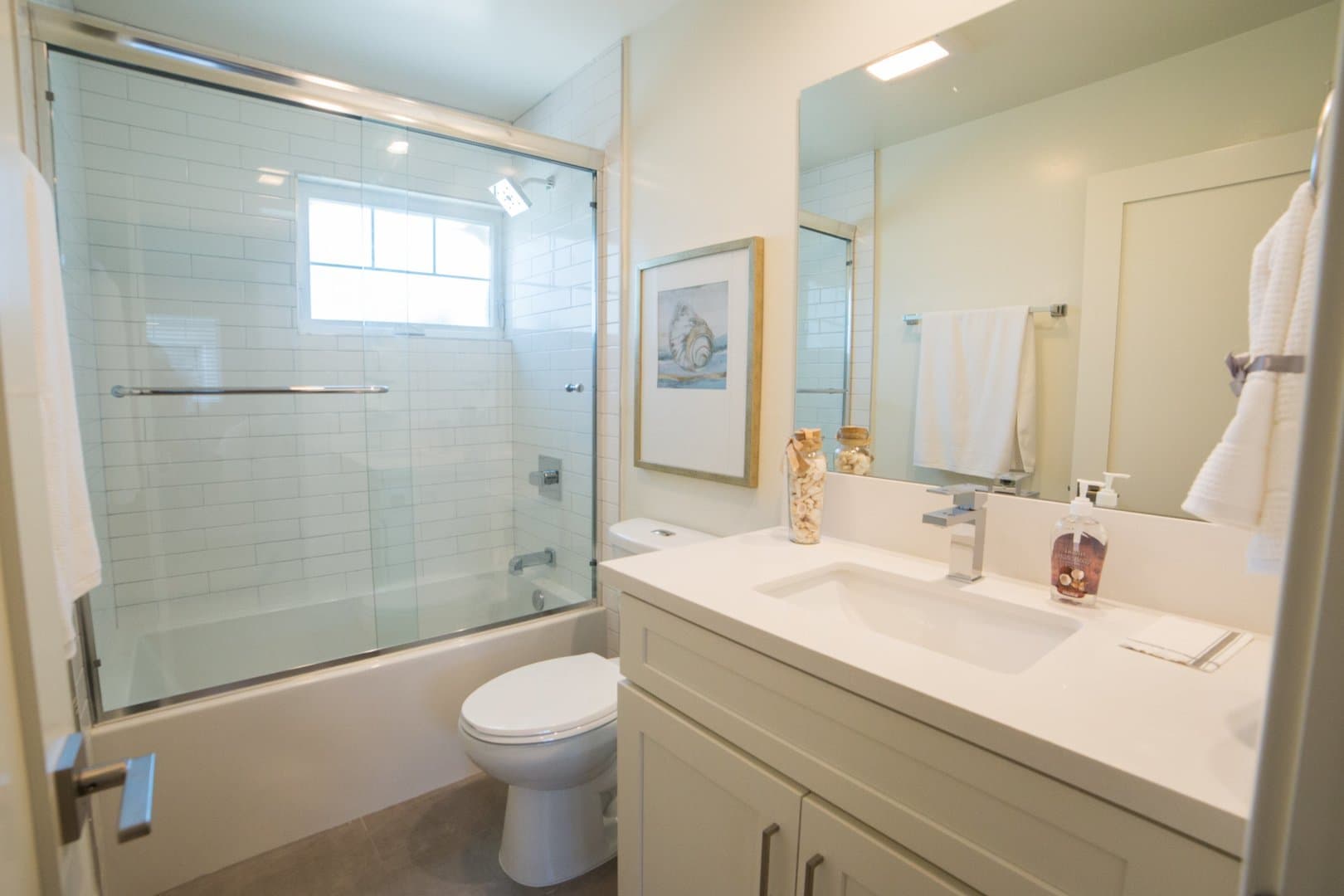 Redondo Beach Apartment: 201 S Broadway