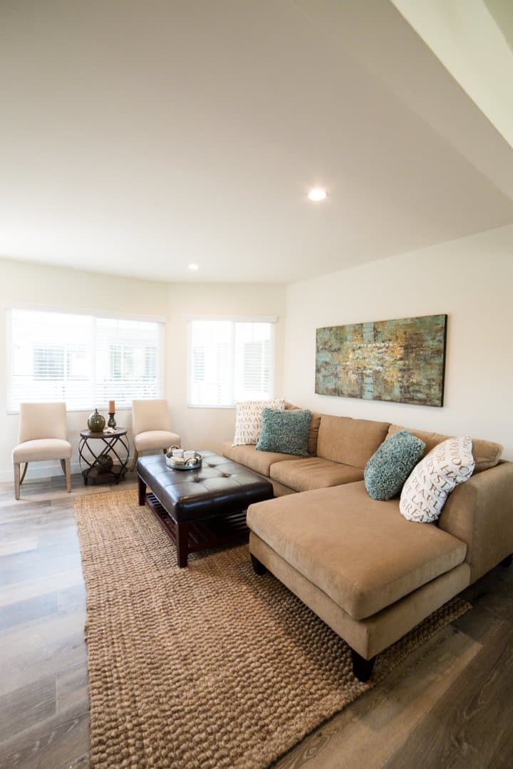 Redondo Beach Apartment: 201 S Broadway