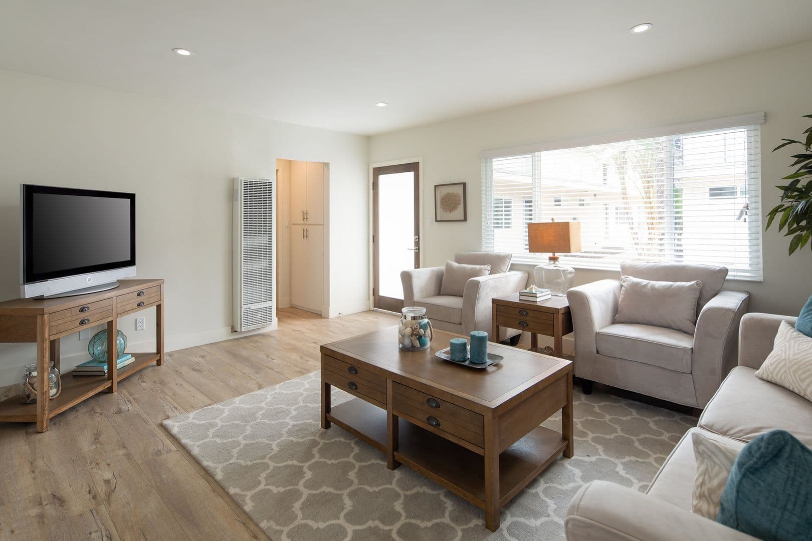 Torrance Apartment: 3435 Artesia Blvd