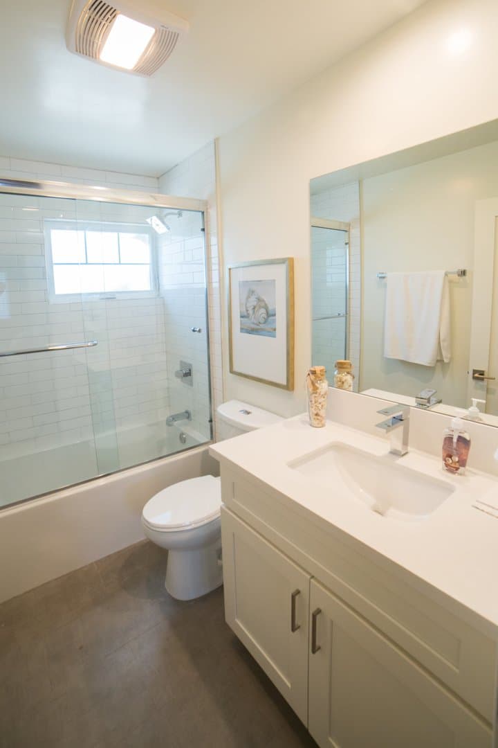 Redondo Beach Apartment: 201 S Broadway