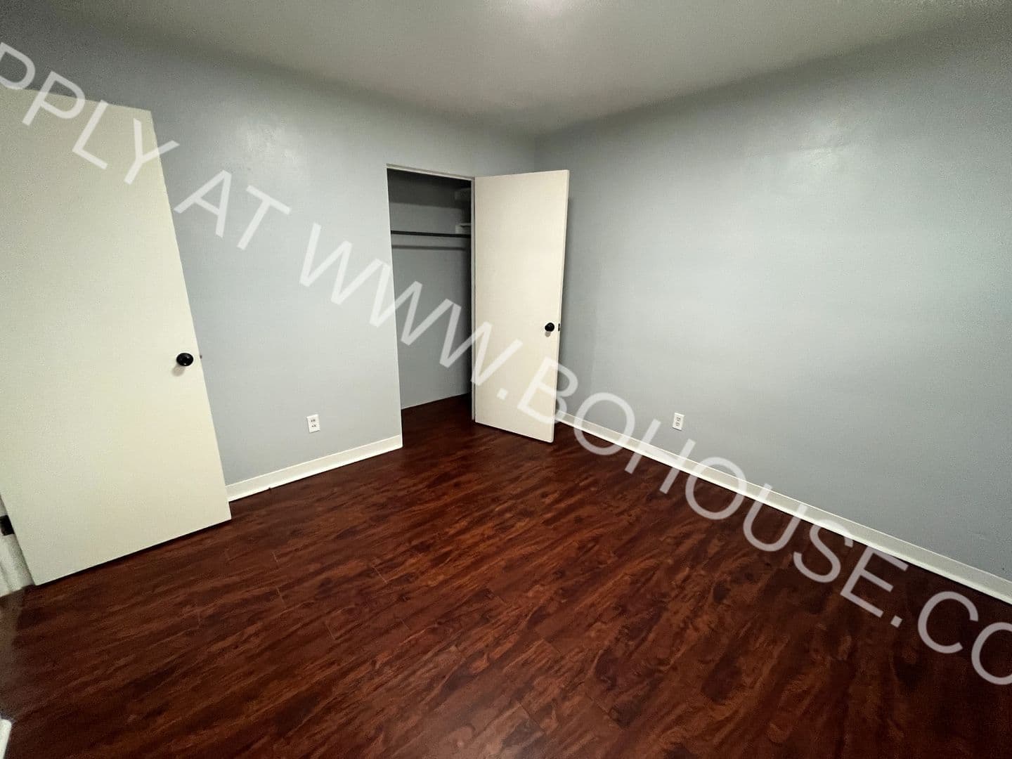 Fort Wayne Apartment: 3002 McArthur