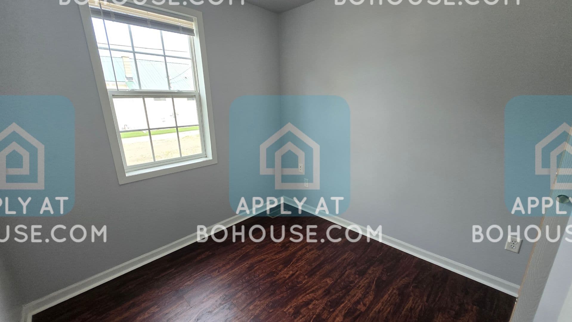 WARSAW Apartment: 600-610 OLDFATHER ST