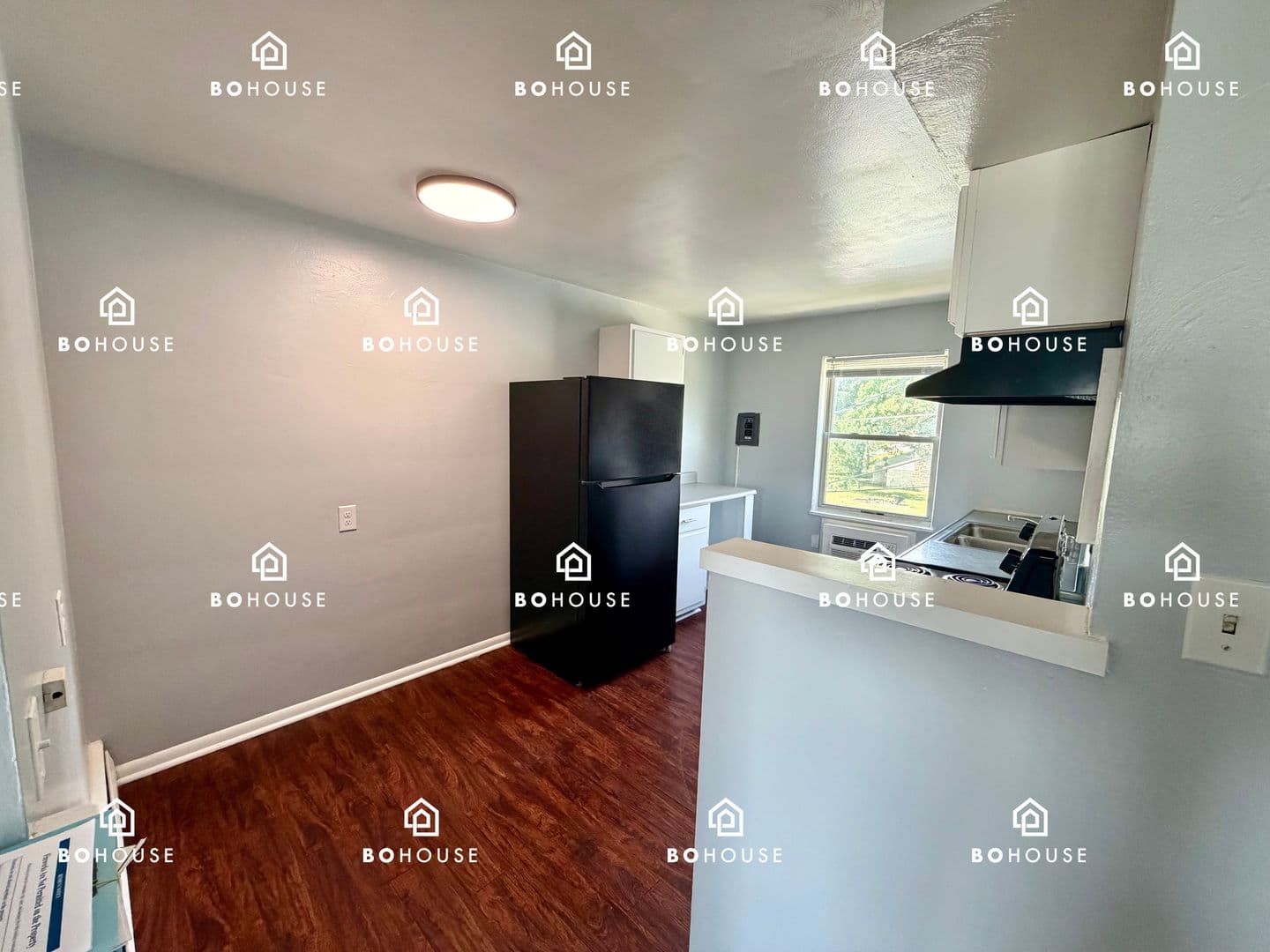 Fort Wayne Apartment: 7501 Ideal Ave.