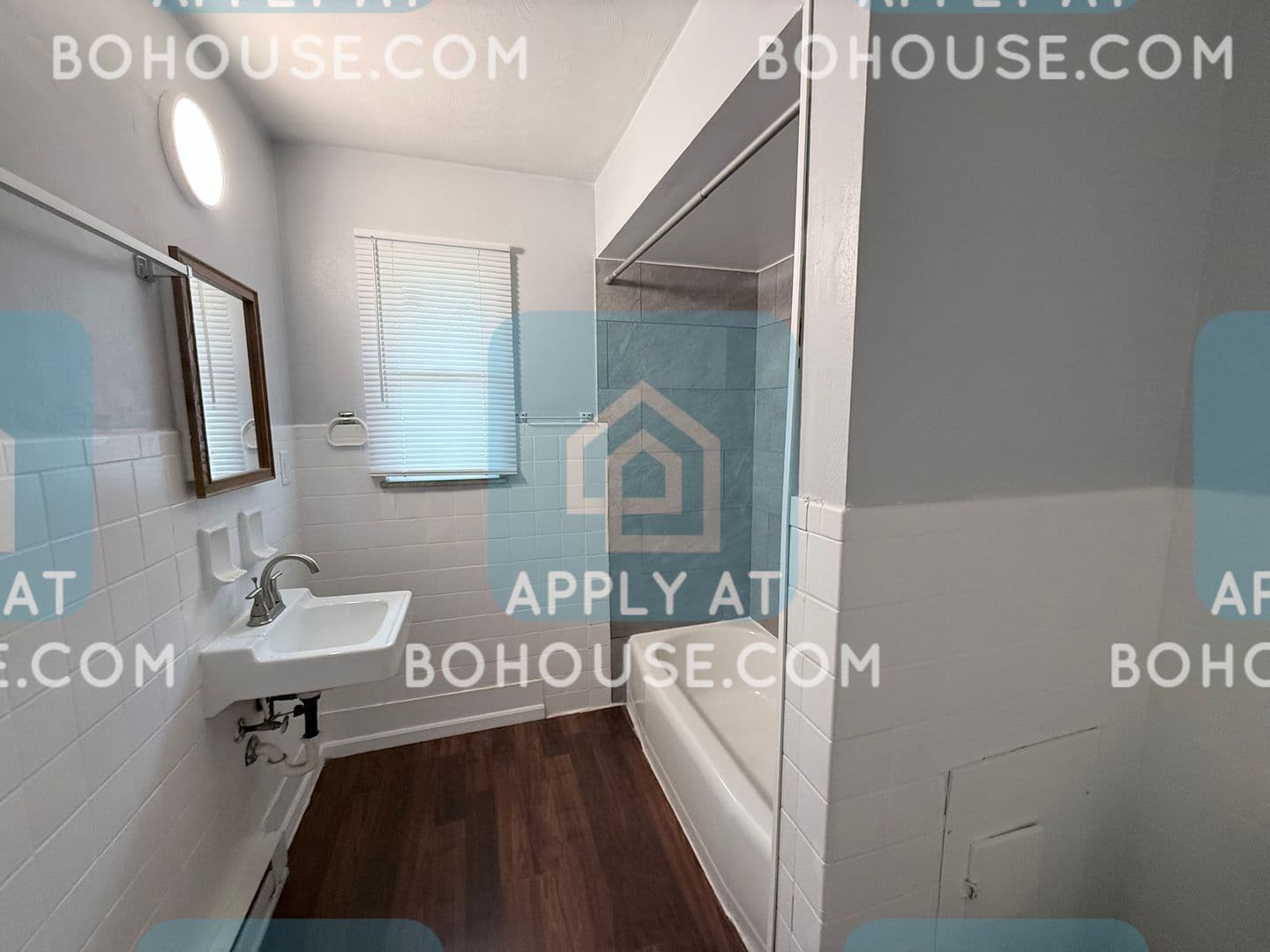 Fort Wayne Apartment: 7506 Ideal Ave.