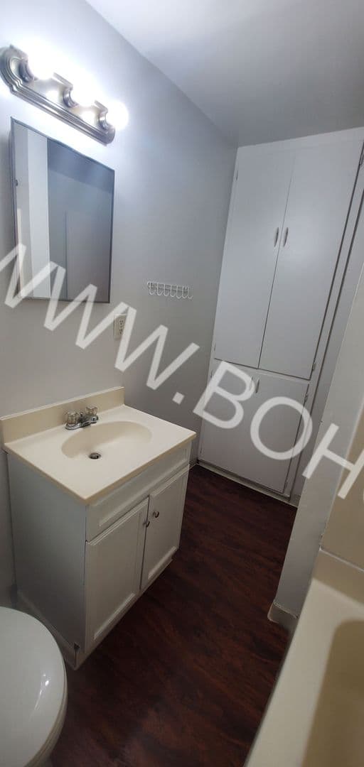 Fort Wayne Apartment: 7501 Ideal Ave.