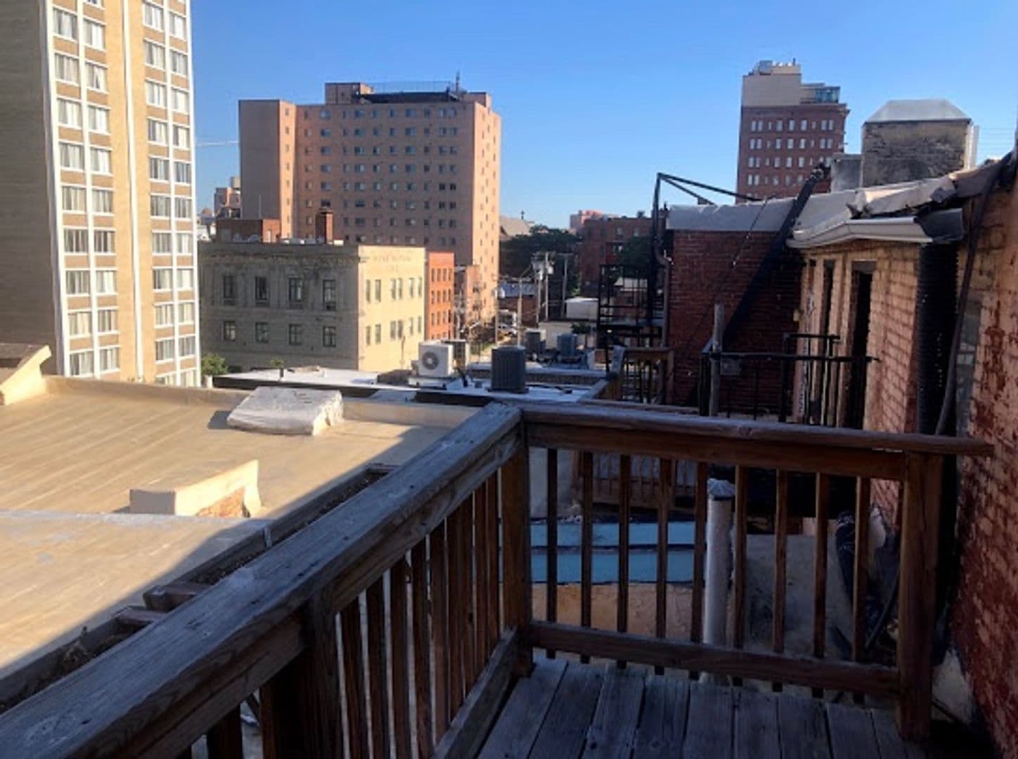 Baltimore Apartment: 504 Cathedral Street