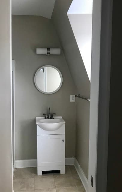 Baltimore Apartment: 704/706 Gladstone Avenue