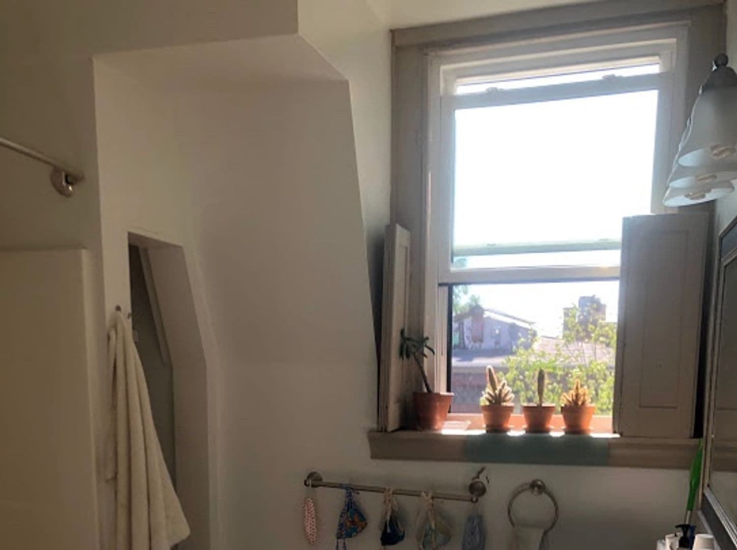 Baltimore Apartment: 504 Cathedral Street