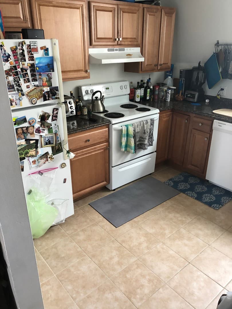 Baltimore Apartment: 504 Cathedral Street