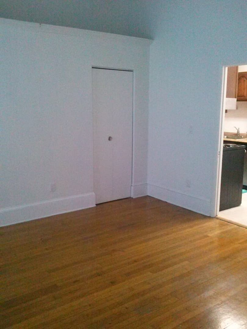 Baltimore Apartment: 506 Cathedral Street