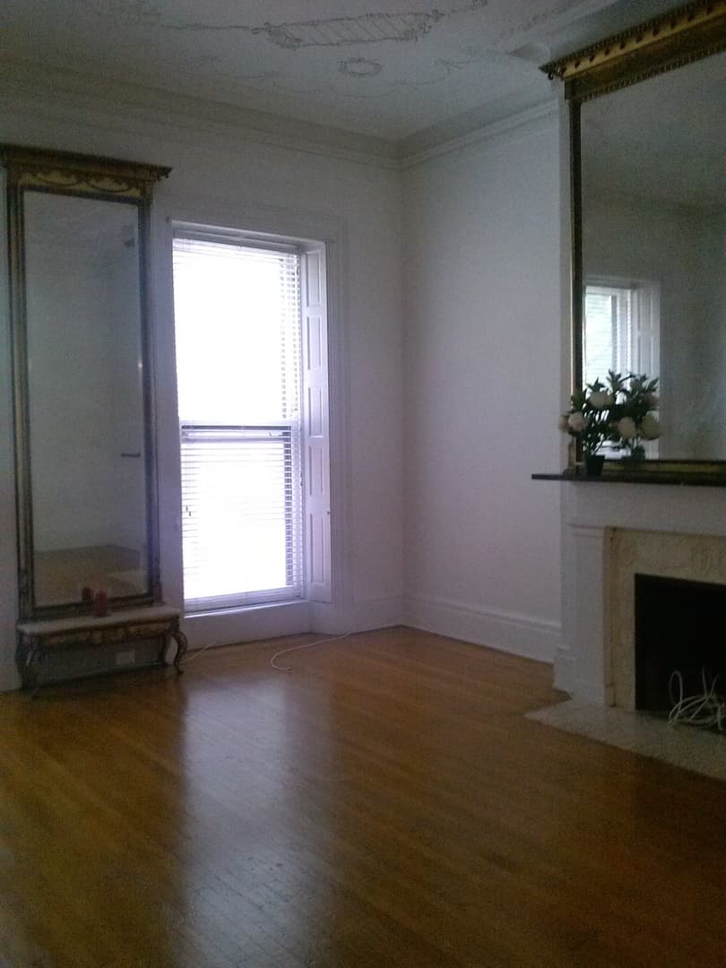 Baltimore Apartment: 506 Cathedral Street