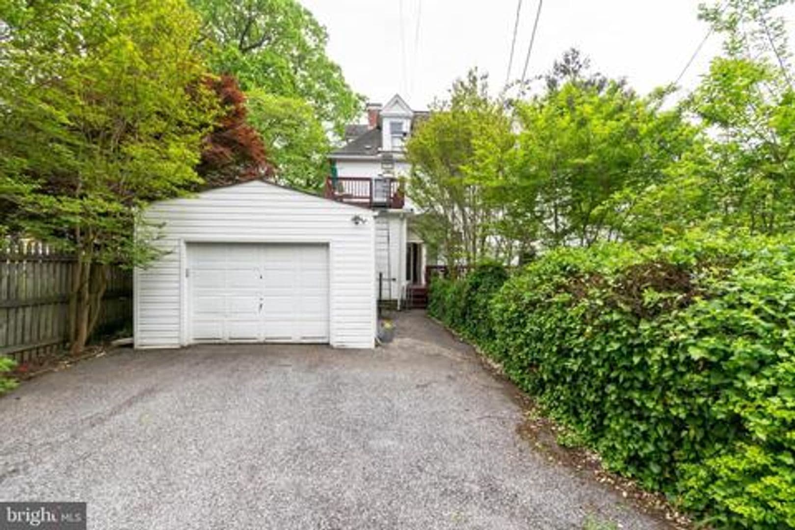 Baltimore Apartment: 720 Gladstone Avenue