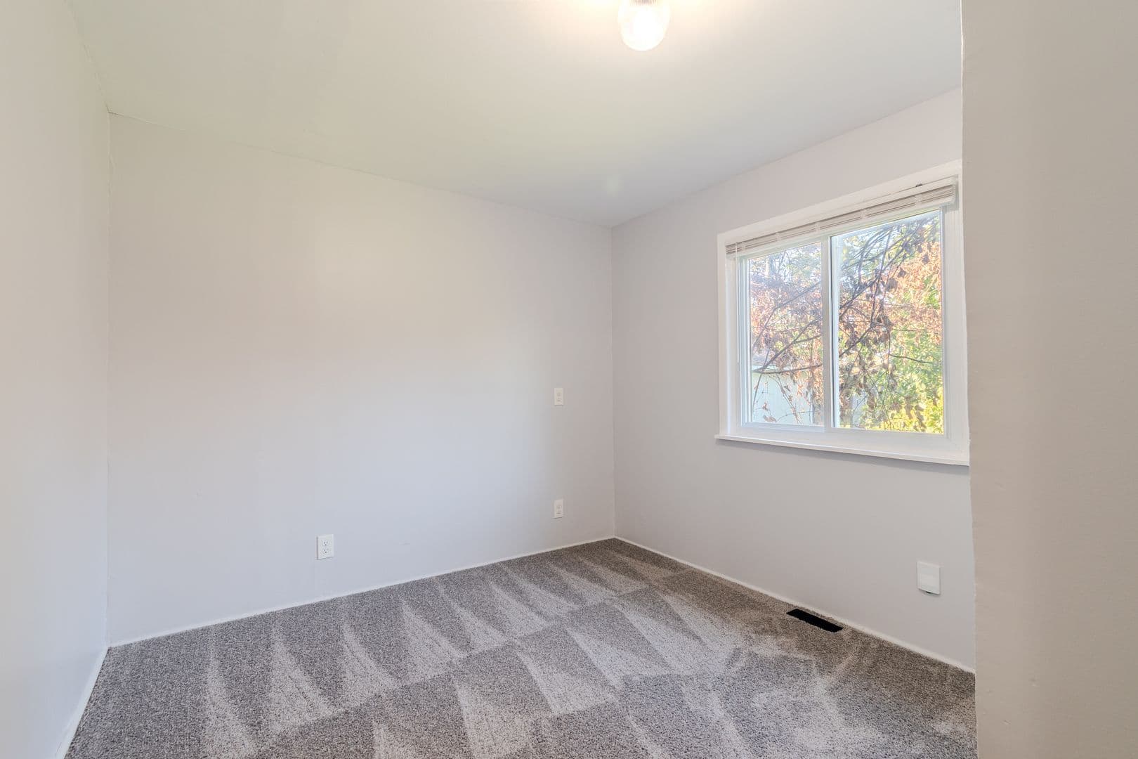 Center Line House: 7251  Voerner