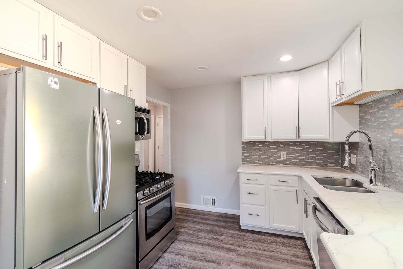 Royal Oak House: 3128 Harvard Road