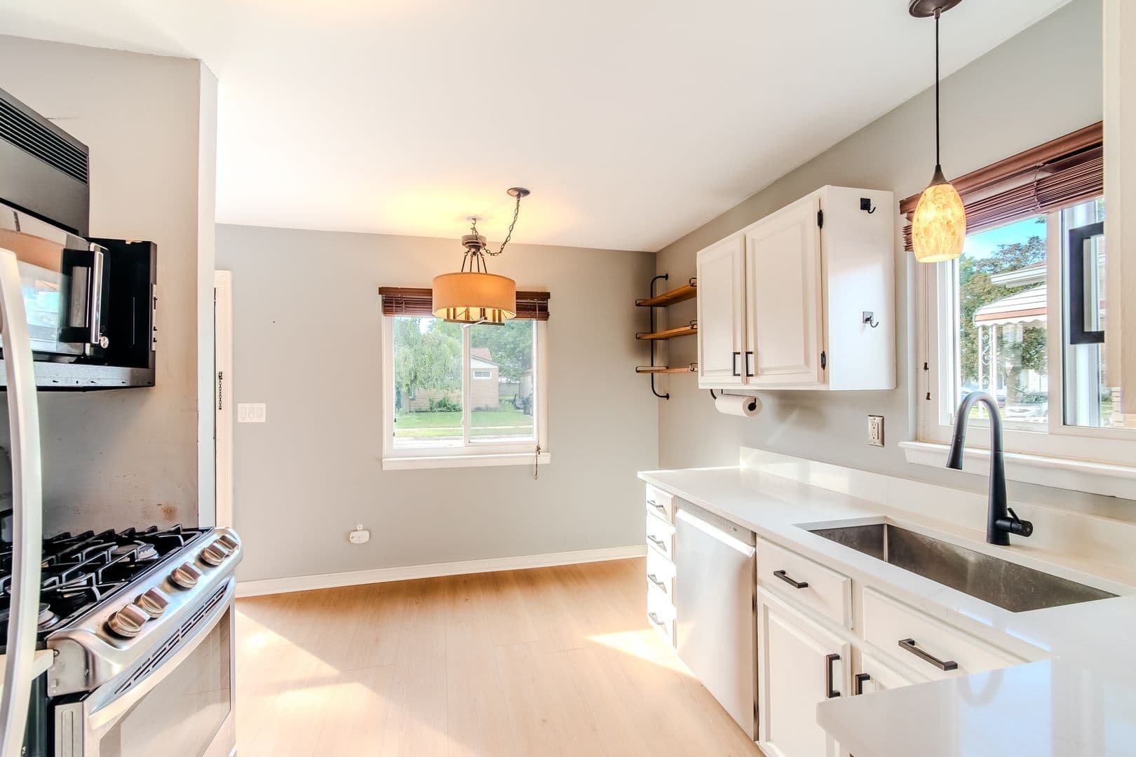 Madison Heights House: 29066 Edward Avenue