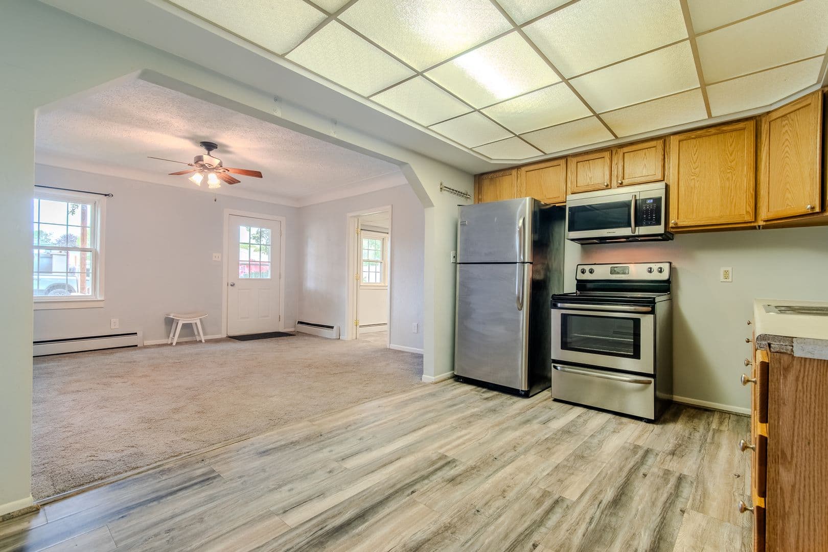 Royal Oak House: 4644 Rochester Rd