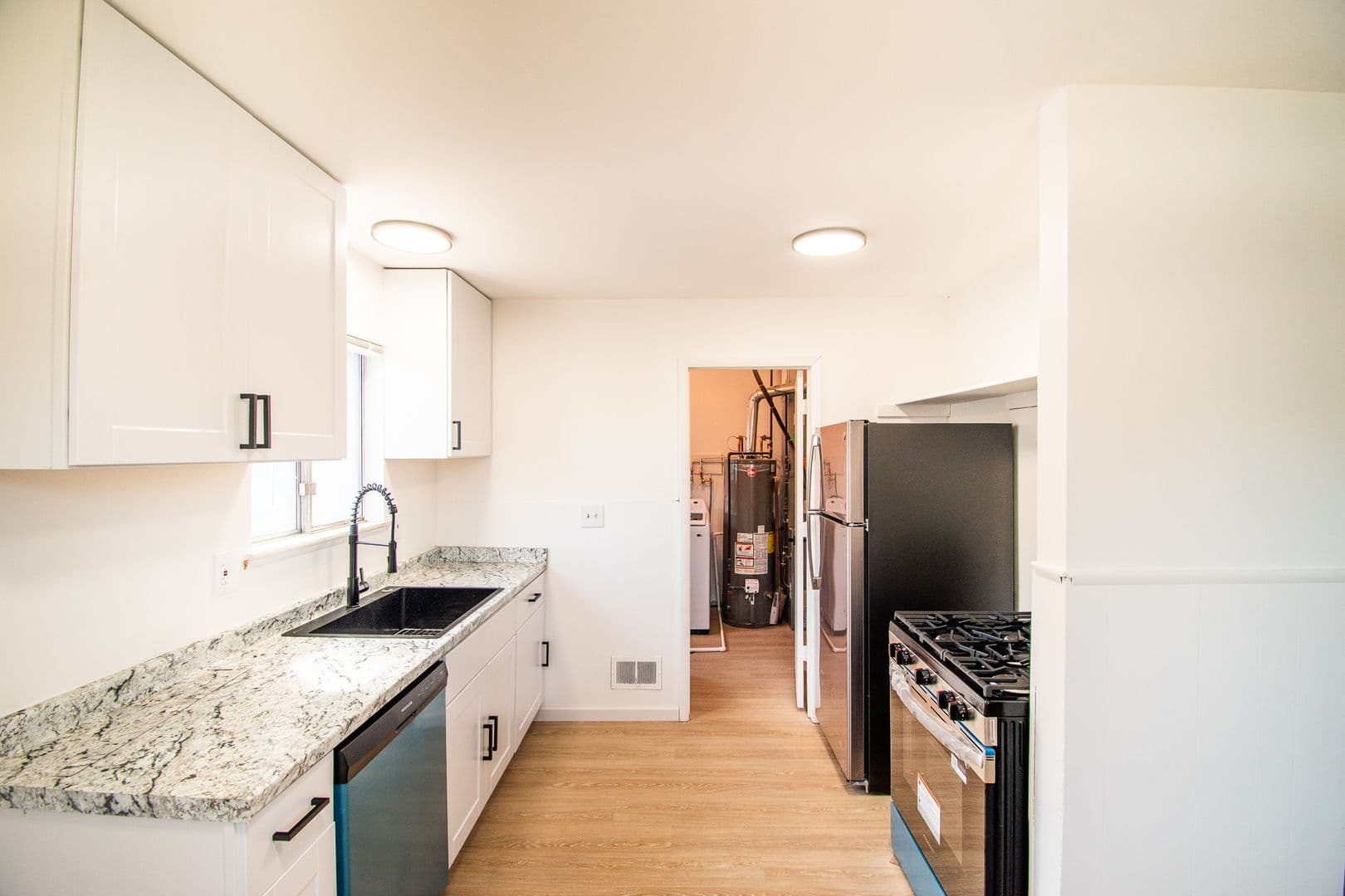 Warren House: 23257 Stewart Ave