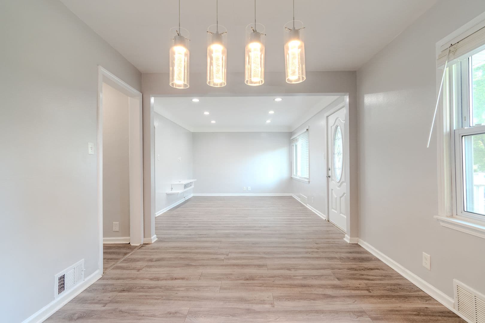 Royal Oak House: 3128 Harvard Road