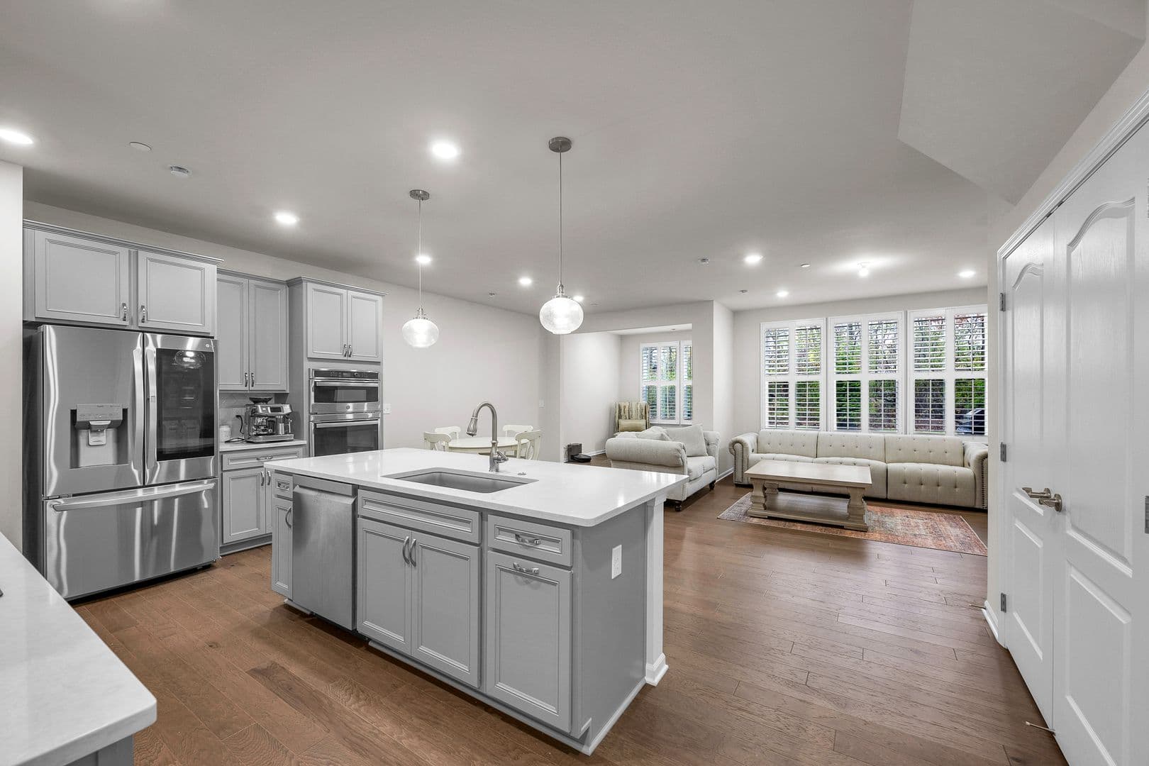 Plymouth Apartment: 40059 Premier Dr