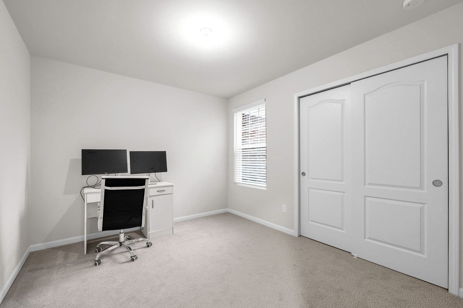 Plymouth Apartment: 40059 Premier Dr