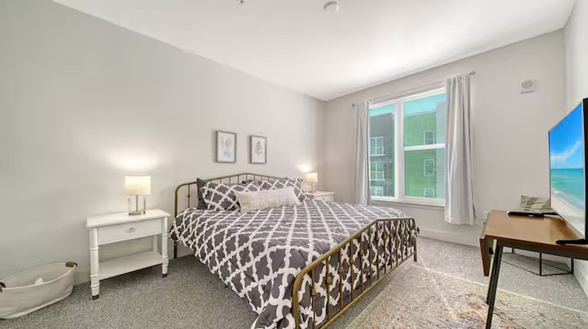 Sarasota Apartment: 1659 2nd St