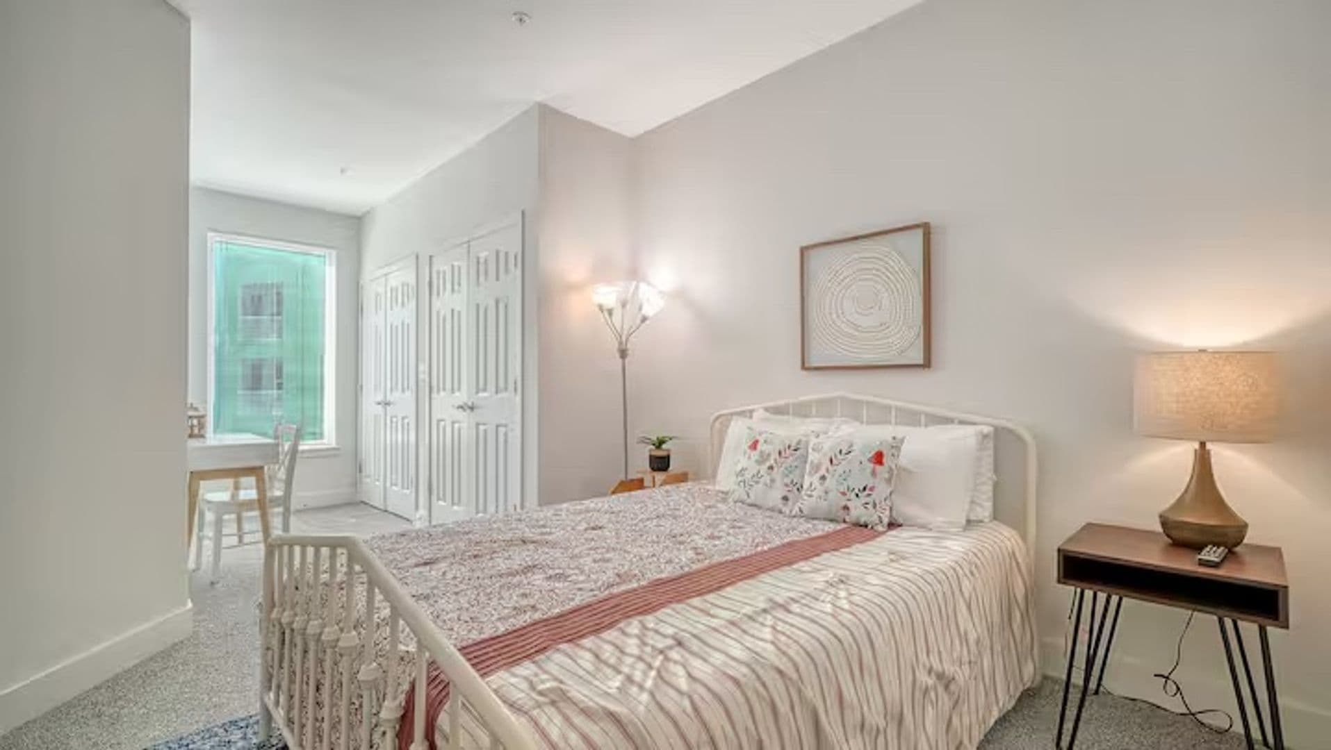 Sarasota Apartment: 1659 2nd St