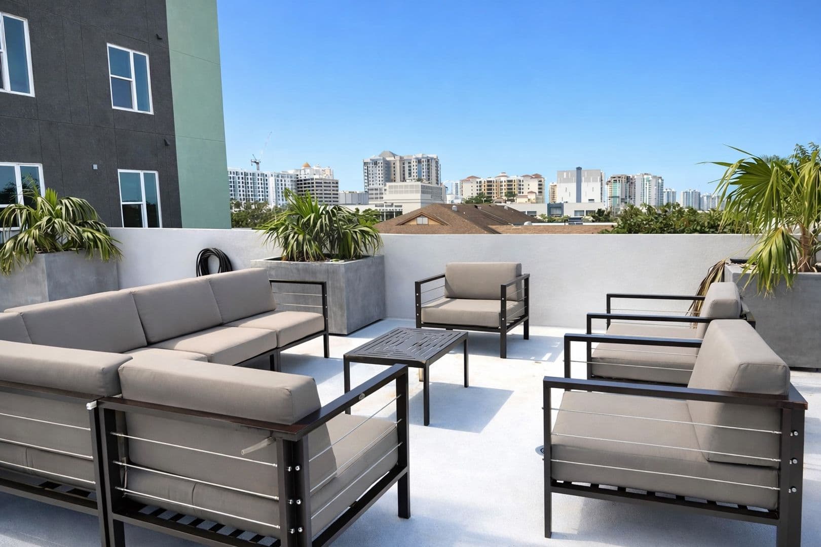 Sarasota Apartment: 1659 2nd St.