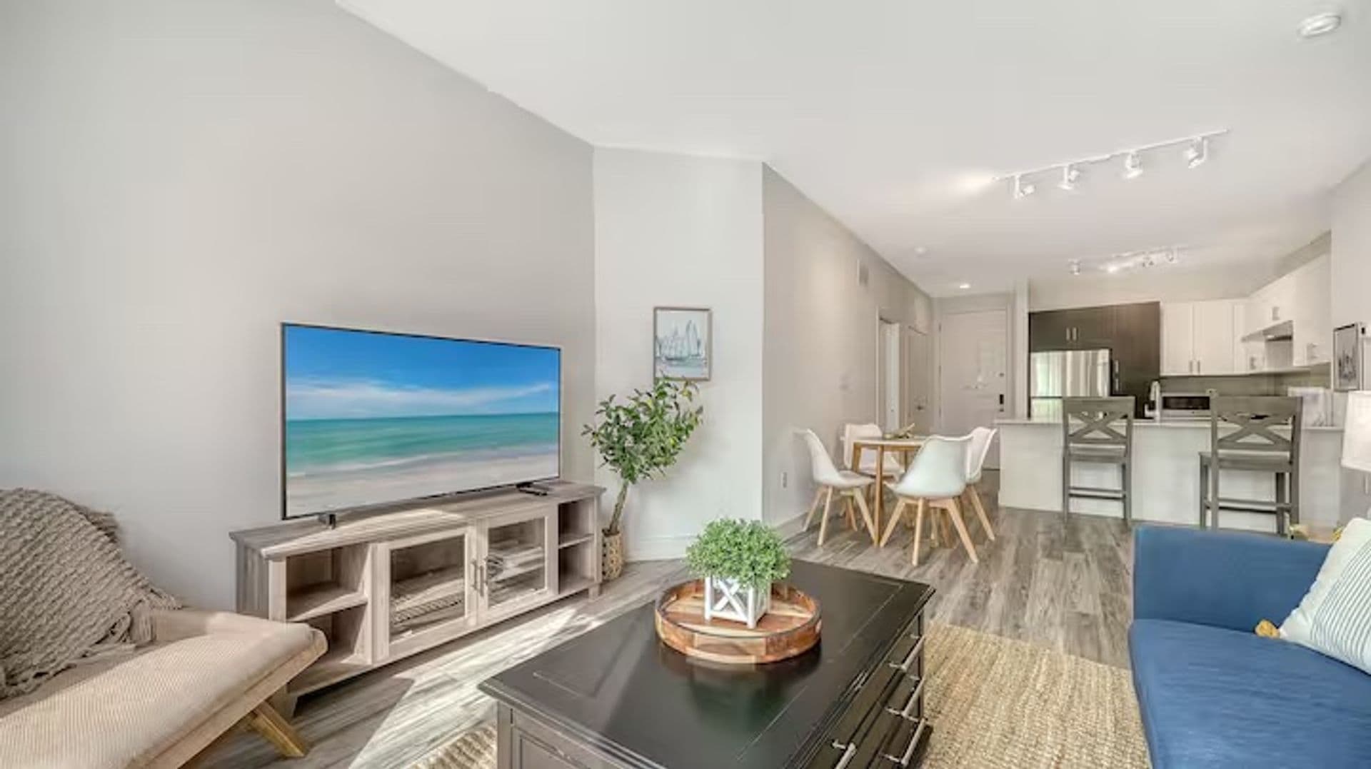Sarasota Apartment: 1659 2nd St