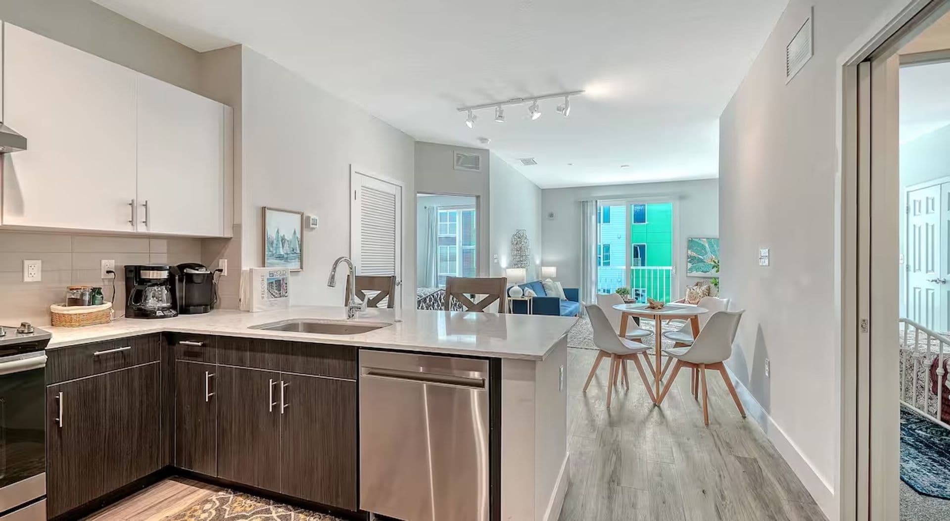 Sarasota Apartment: 1659 2nd St