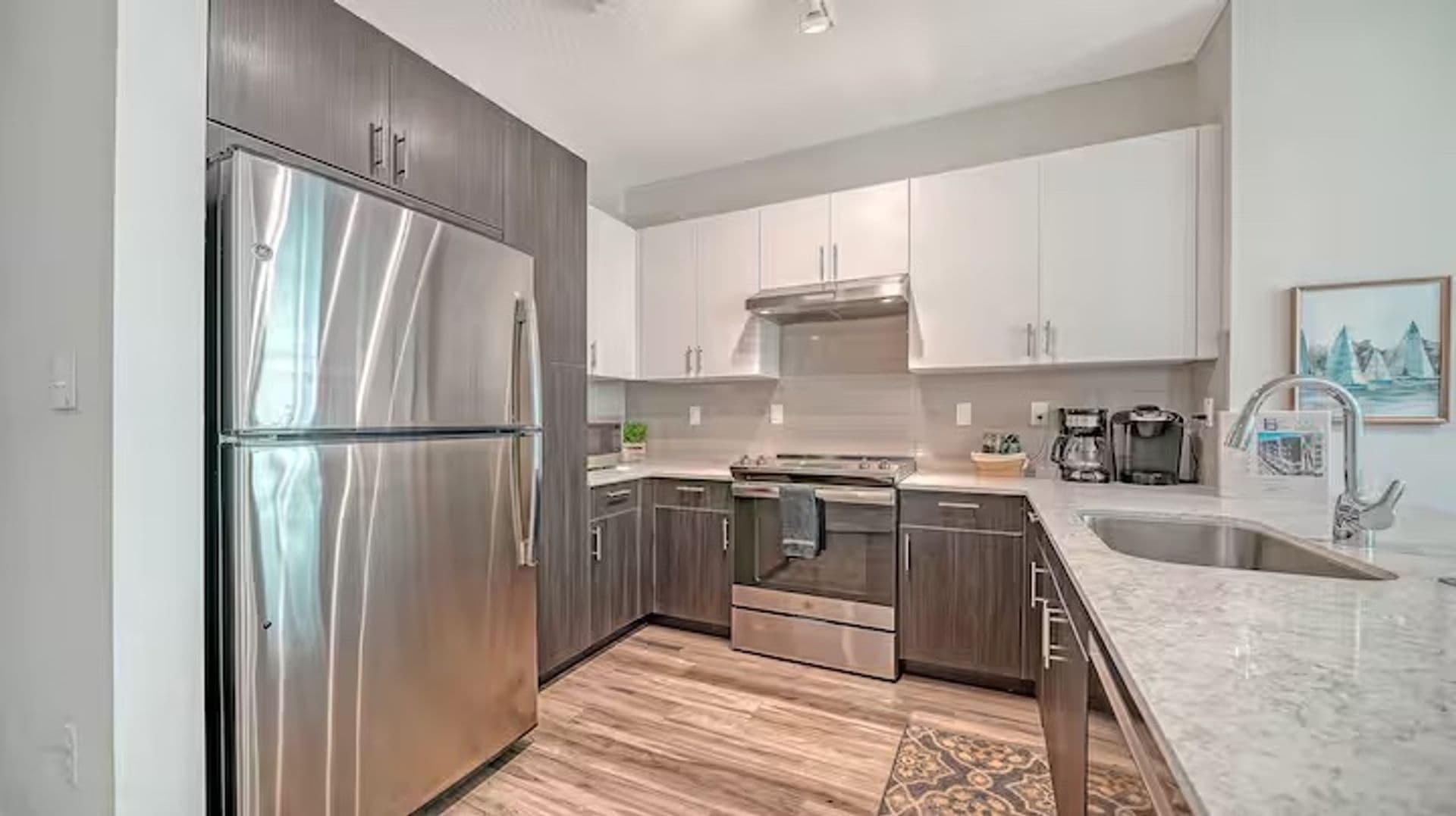 Sarasota Apartment: 1659 2nd St