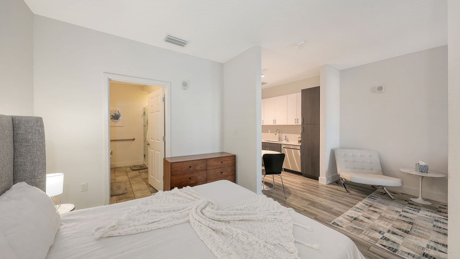 Sarasota Apartment: 1659 2nd St.