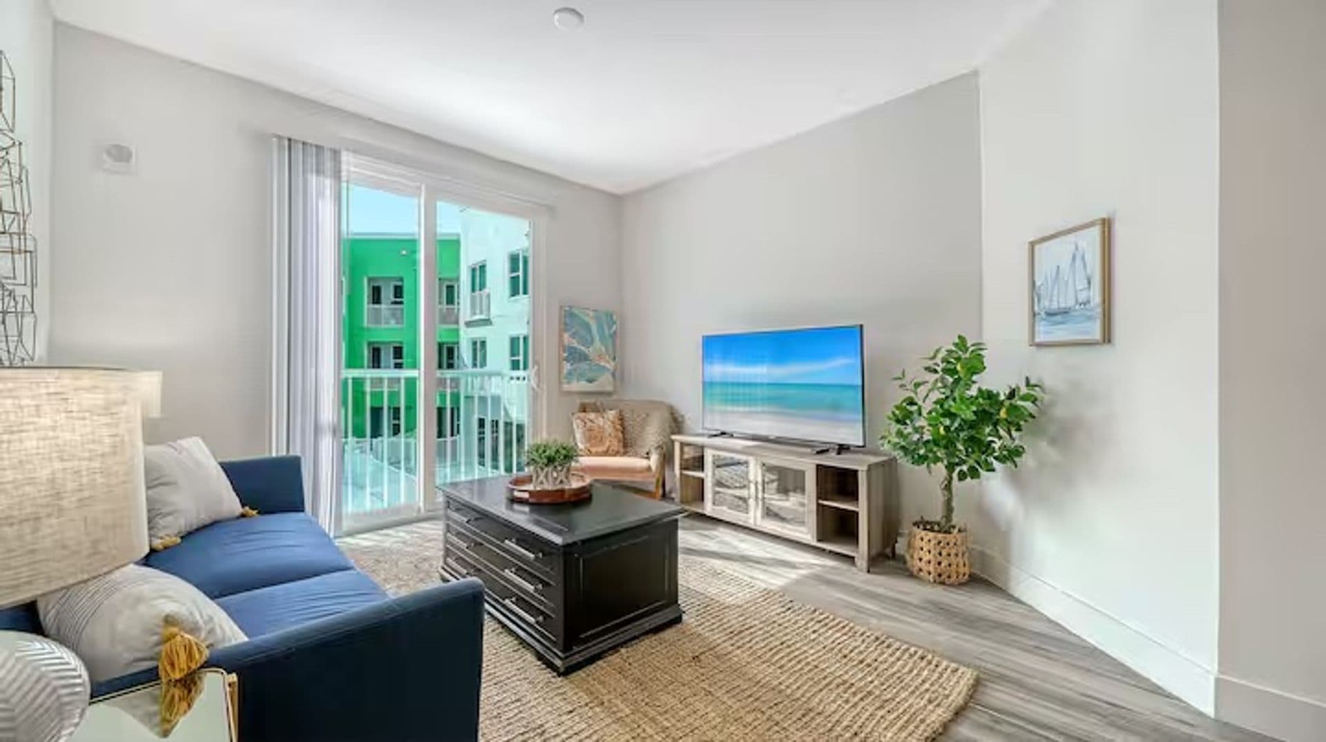 Sarasota Apartment: 1659 2nd St