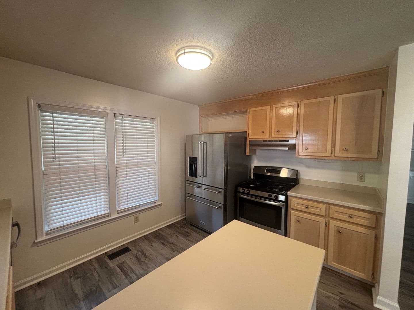 Columbia House: 1007 Chevis Street