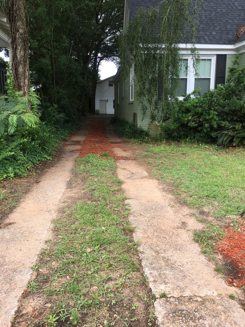 Columbia House: 407 S. Edisto Avenue