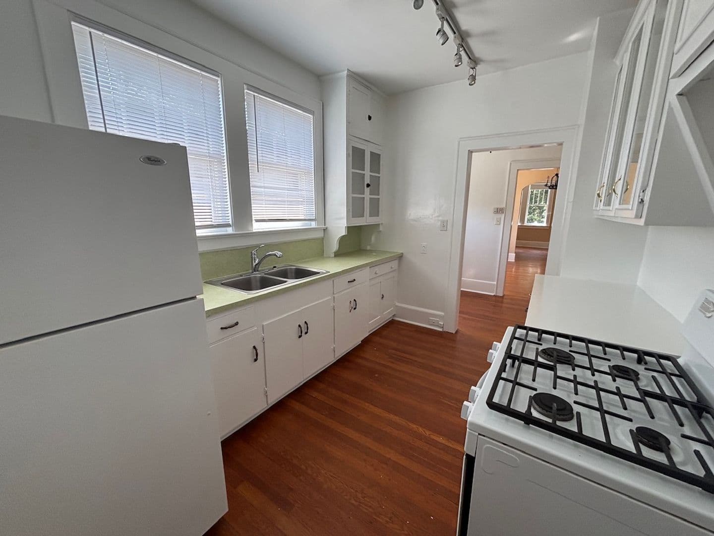 Columbia House: 1103 A Parkside Drive
