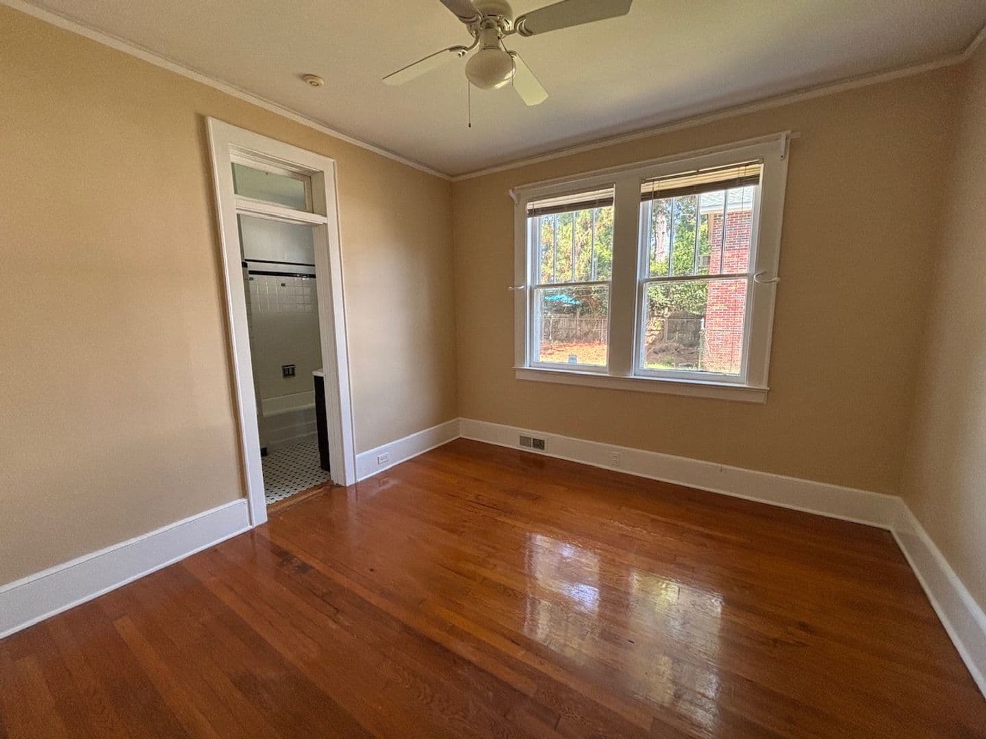 Columbia House: 1103 A Parkside Drive