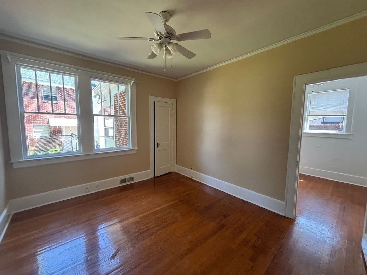 Columbia House: 1103 A Parkside Drive