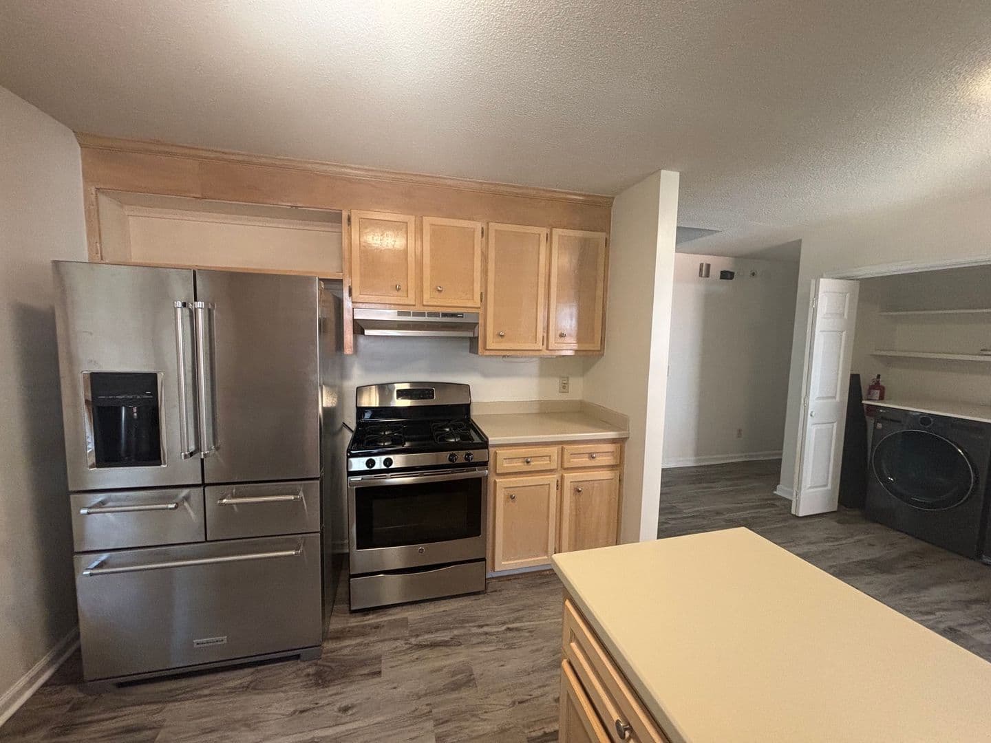 Columbia House: 1007 Chevis Street