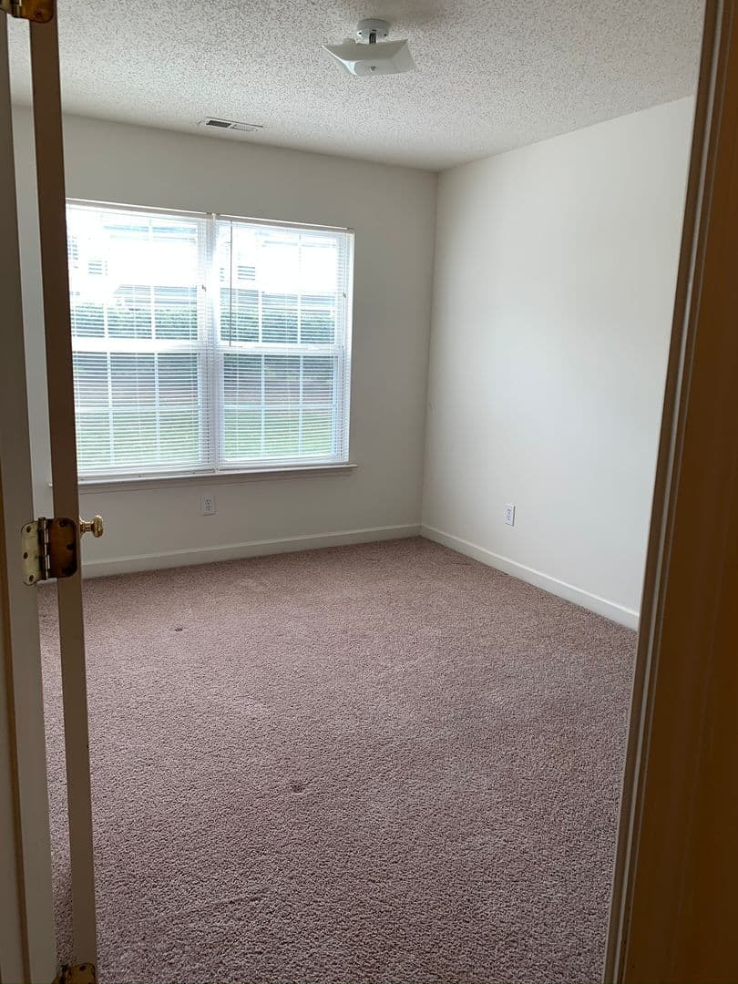 Mooresville House: 173 Clusters Circle