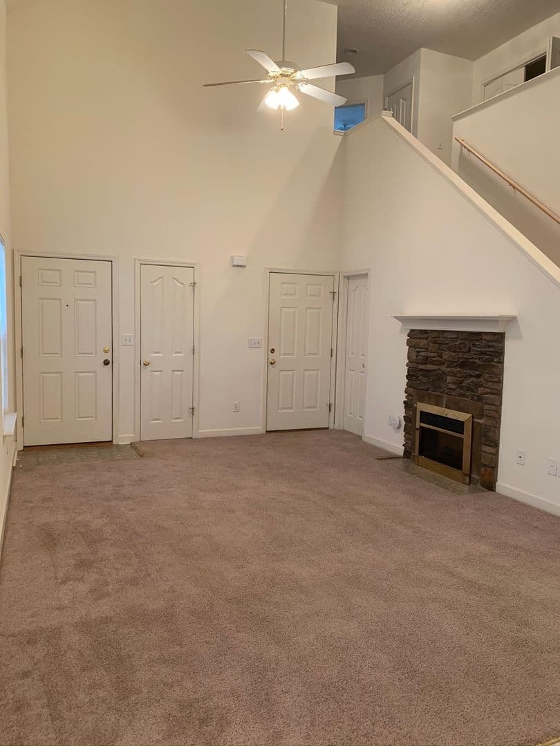 Mooresville House: 177 Clusters Circle