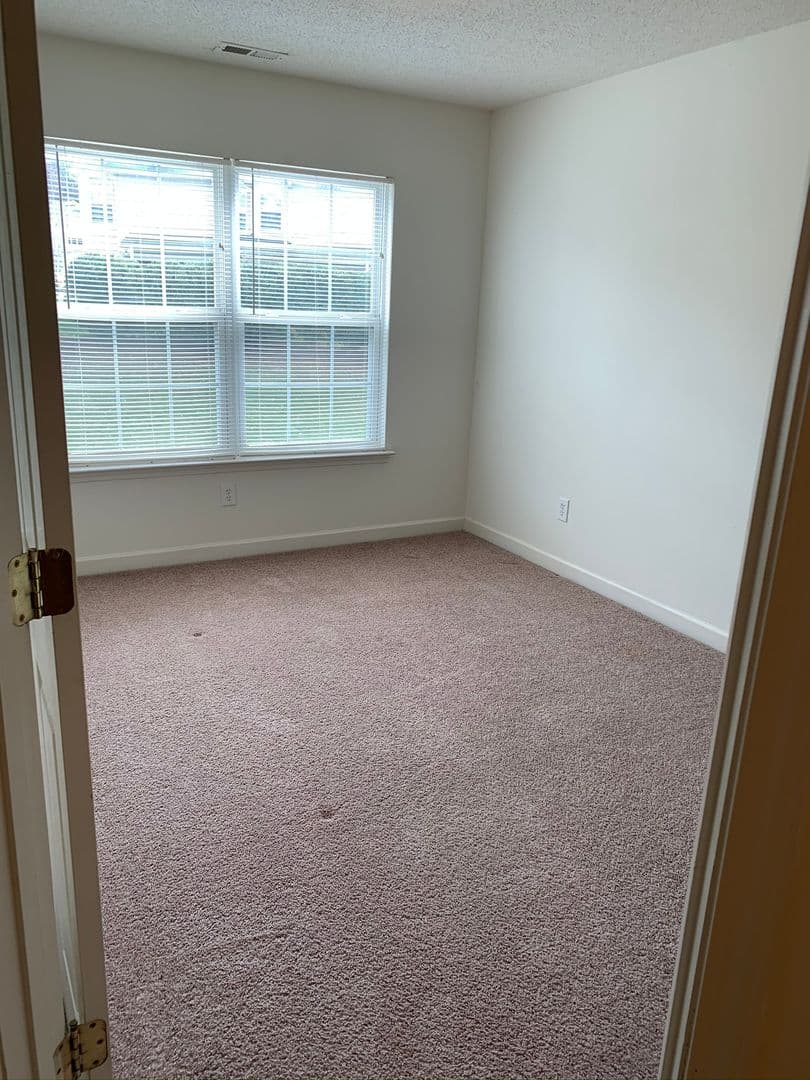 Mooresville House: 177 Clusters Circle