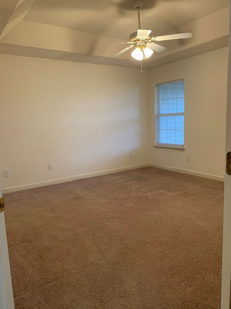 Mooresville House: 177 Clusters Circle