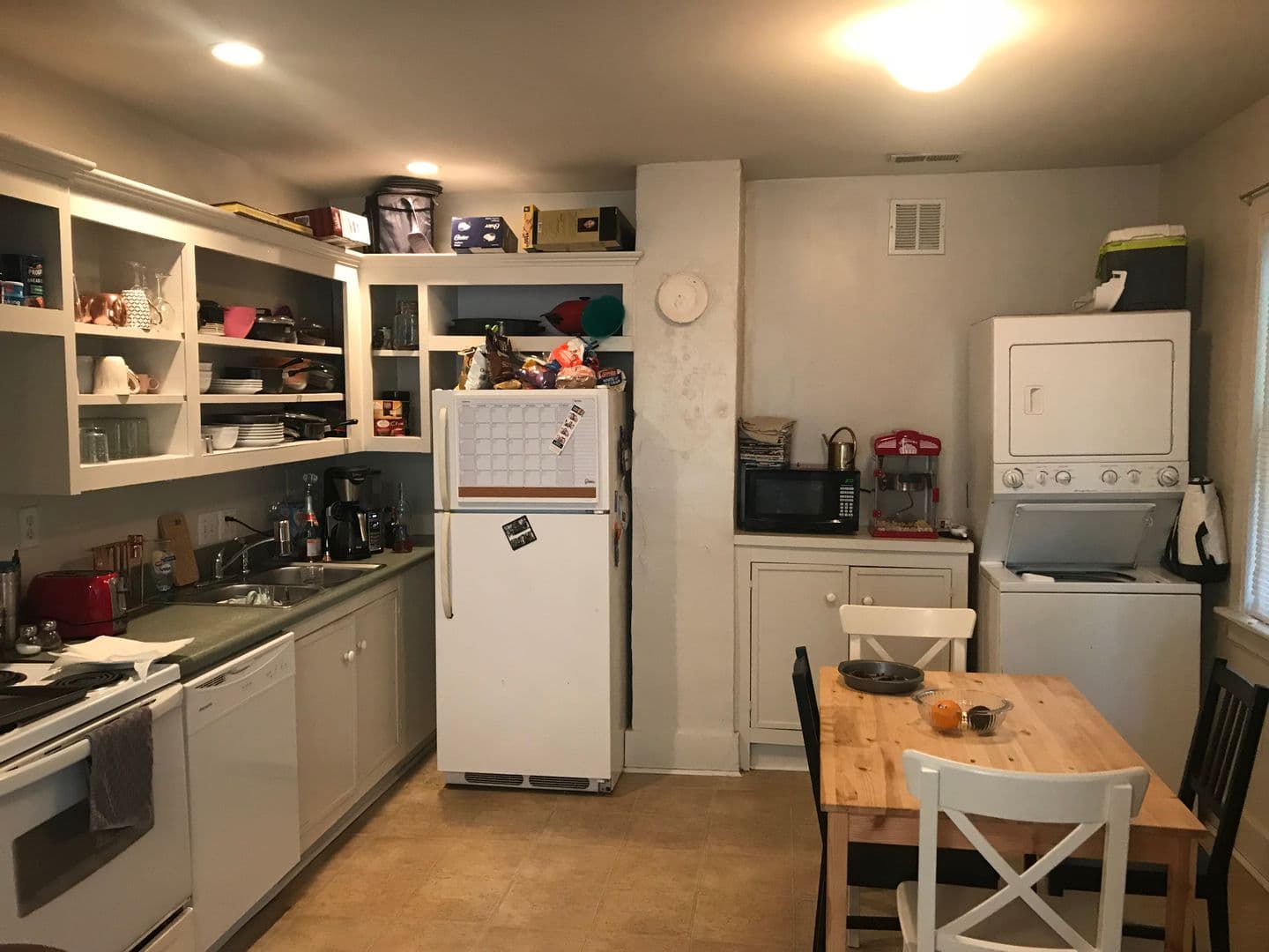 Charleston Apartment: 63 Reid Street