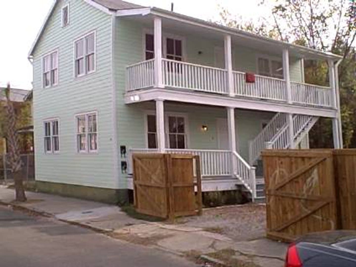 Charleston Apartment: 63 Reid Street