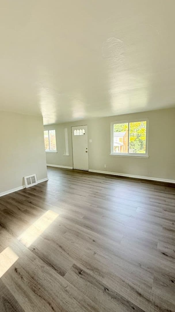 Pittsburgh House: 964 Elizabeth St
